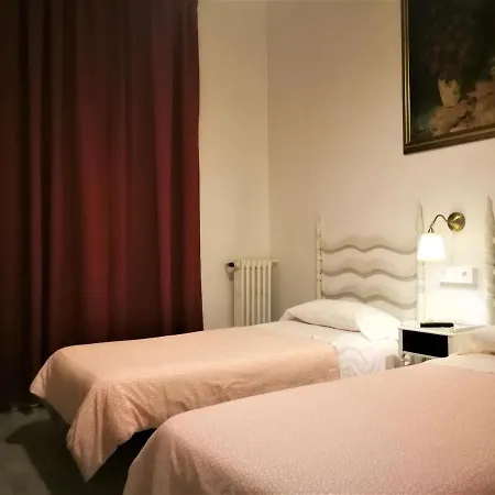 Hotel Hostal Montsoliu